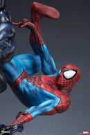 Sideshow Collectibles Marvel Comics Spider Man vs Venom Maquette