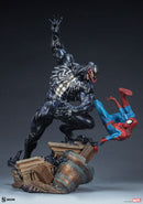 Sideshow Collectibles Marvel Comics Spider Man vs Venom Maquette
