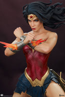 Sideshow Collectibles Wonder Woman Saving The Day Premium Format Statue