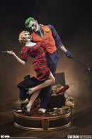 Sideshow Collectibles DC Comics The Joker & Harley Quinn (Lawless Love) Diorama