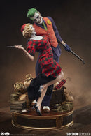 Sideshow Collectibles DC Comics The Joker & Harley Quinn (Lawless Love) Diorama