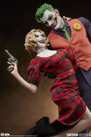 Sideshow Collectibles DC Comics The Joker & Harley Quinn (Lawless Love) Diorama