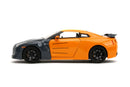 Jada Toys Naruto Nissan GT R R35 (2009) 1:24 Scale with Naruto Figure Hollywood Rides Diecast Vehicle