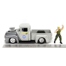 Jada Toys Street Fighter Ford F 100 (1956) 1:24 with Guile Figure Hollywood Rides Diecast Vehicle