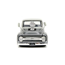 Jada Toys Street Fighter Ford F 100 (1956) 1:24 with Guile Figure Hollywood Rides Diecast Vehicle