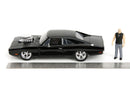 Jada Toys Fast & Furious 1970 Dodge Charger w/Dom Toretto 1:24 Diecast Set