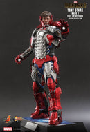 Hot Toys Iron Man 2 Tony Stark Mark V Suit Up 1:6 Scale Collectable Action Figure