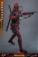 Hot Toys Deadpool & Wolverine Deadpool (Battling Version) 1:6 Scale Collectible Action Figure