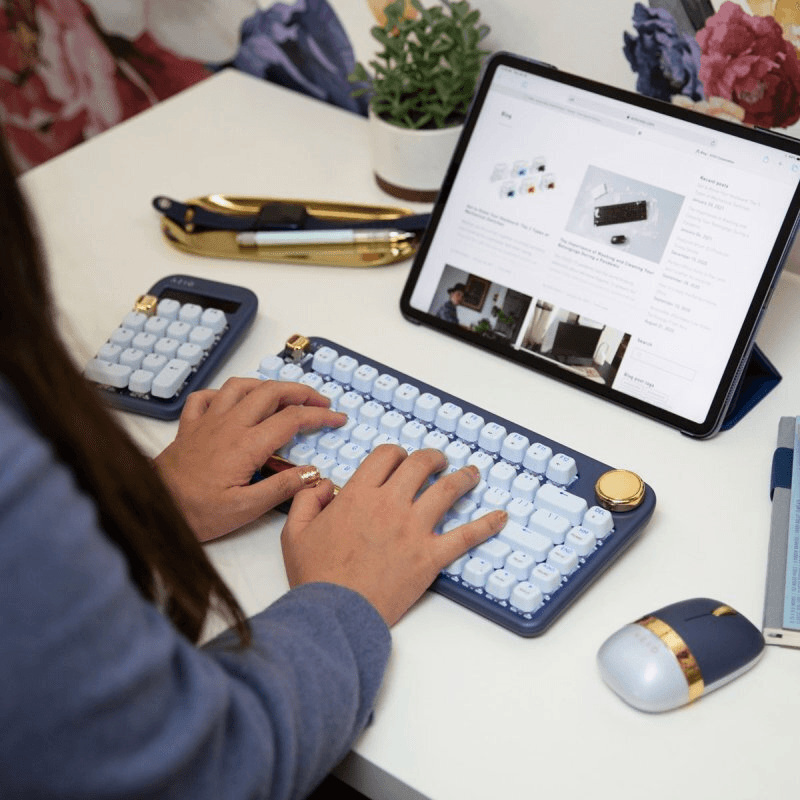 Azio Led Keyboard AZIO IZO Mechanical TKL Keyboard Wireless Blue | SuperOffice