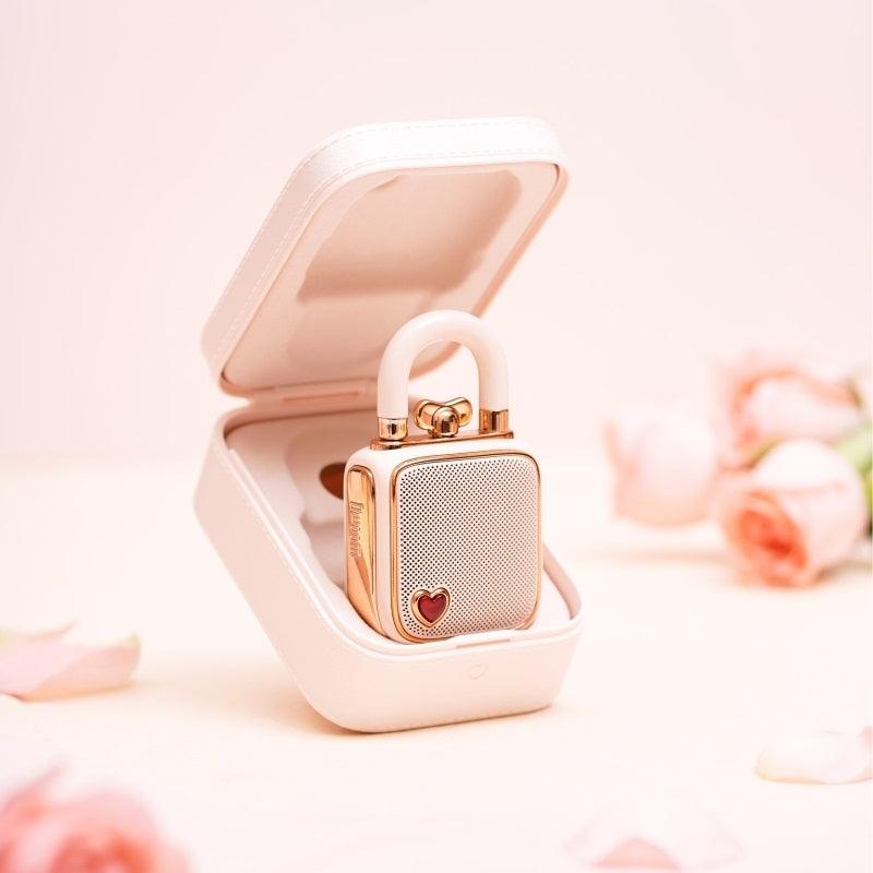 Divoom LoveLock Portable Speaker Mini Bluetooth Small Pink 90100058212 - SuperOffice